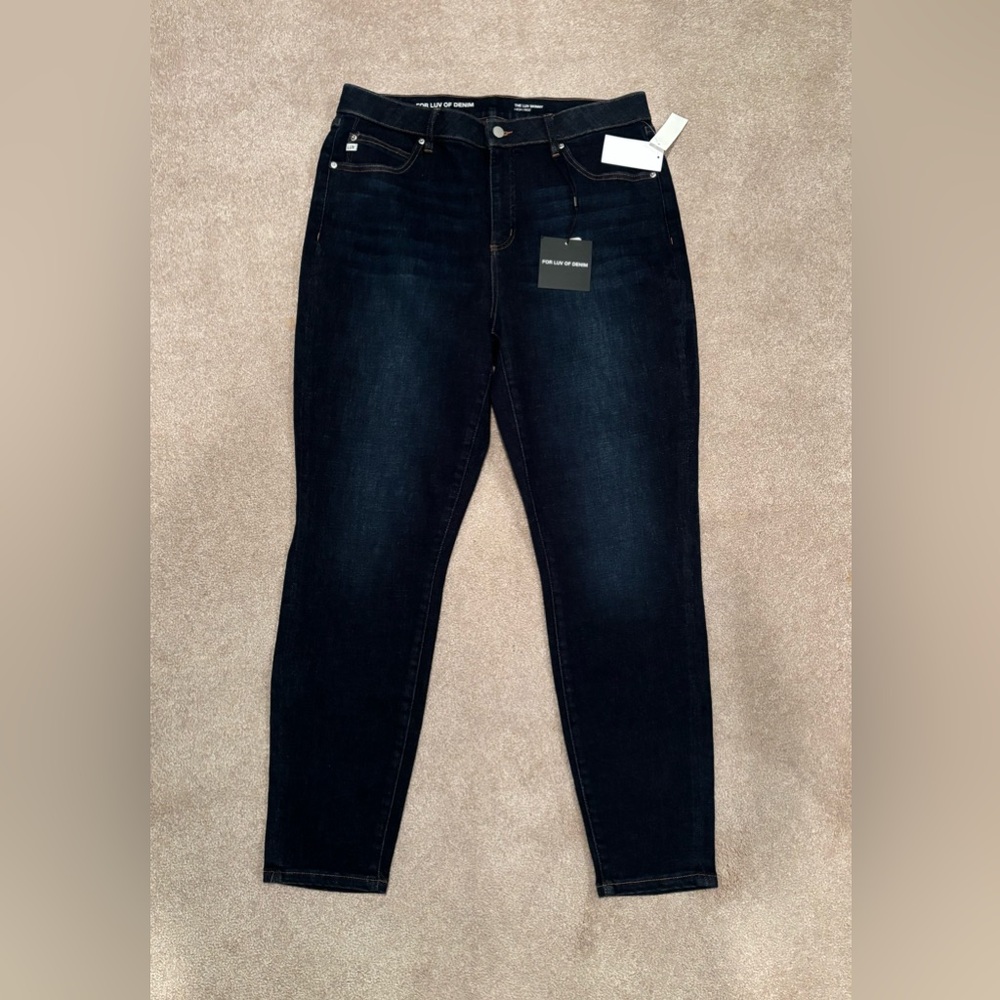 For Luv of Denim Women’s High Rise Skinny jeans. Blue size 12. New with tags.